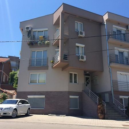 Apartman Lux Sneznik Vrnjacka Banja Exterior photo