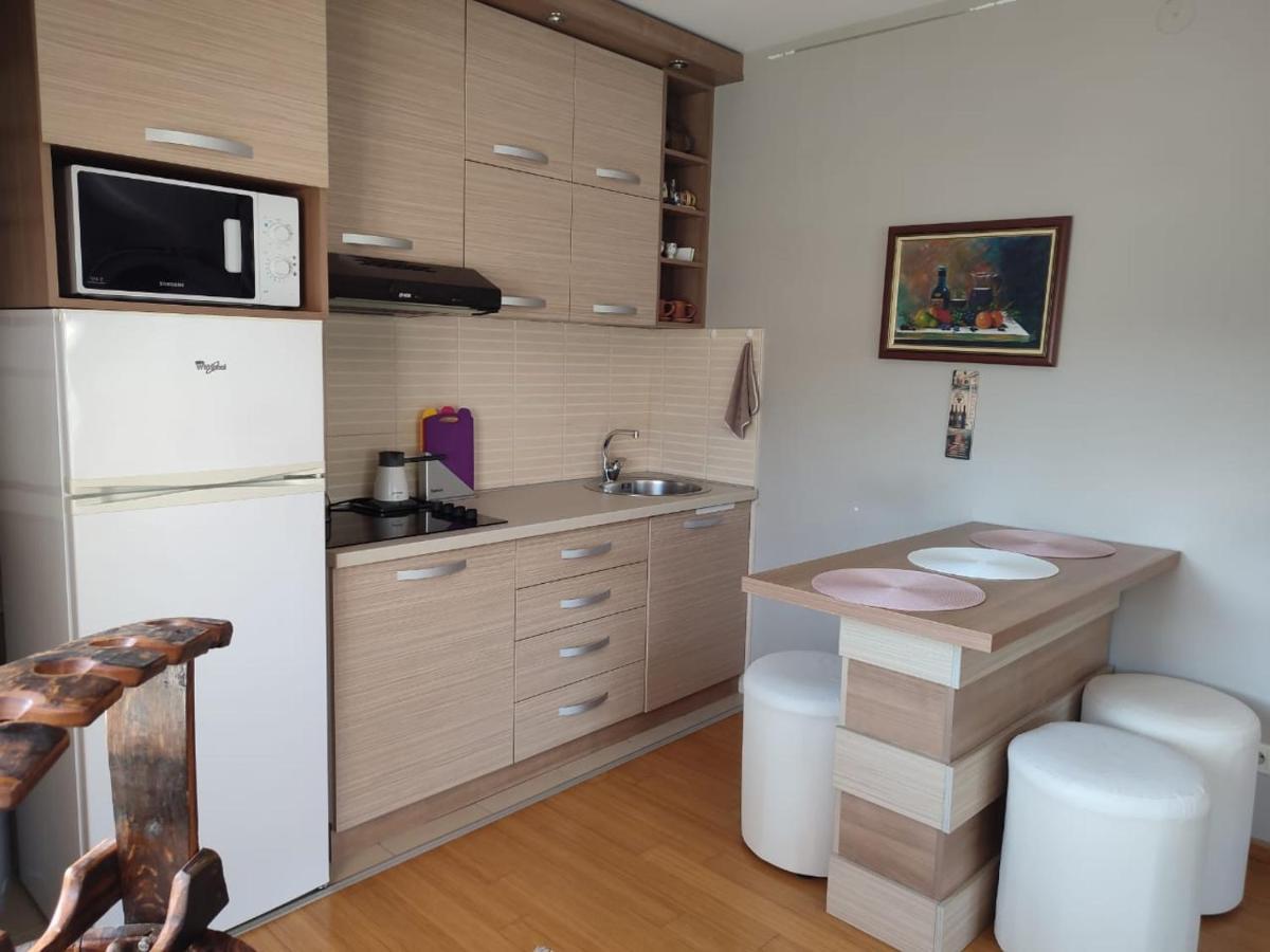Apartman Lux Sneznik Vrnjacka Banja Exterior photo