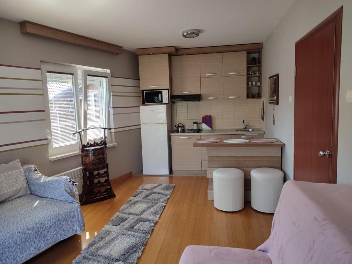 Apartman Lux Sneznik Vrnjacka Banja Exterior photo