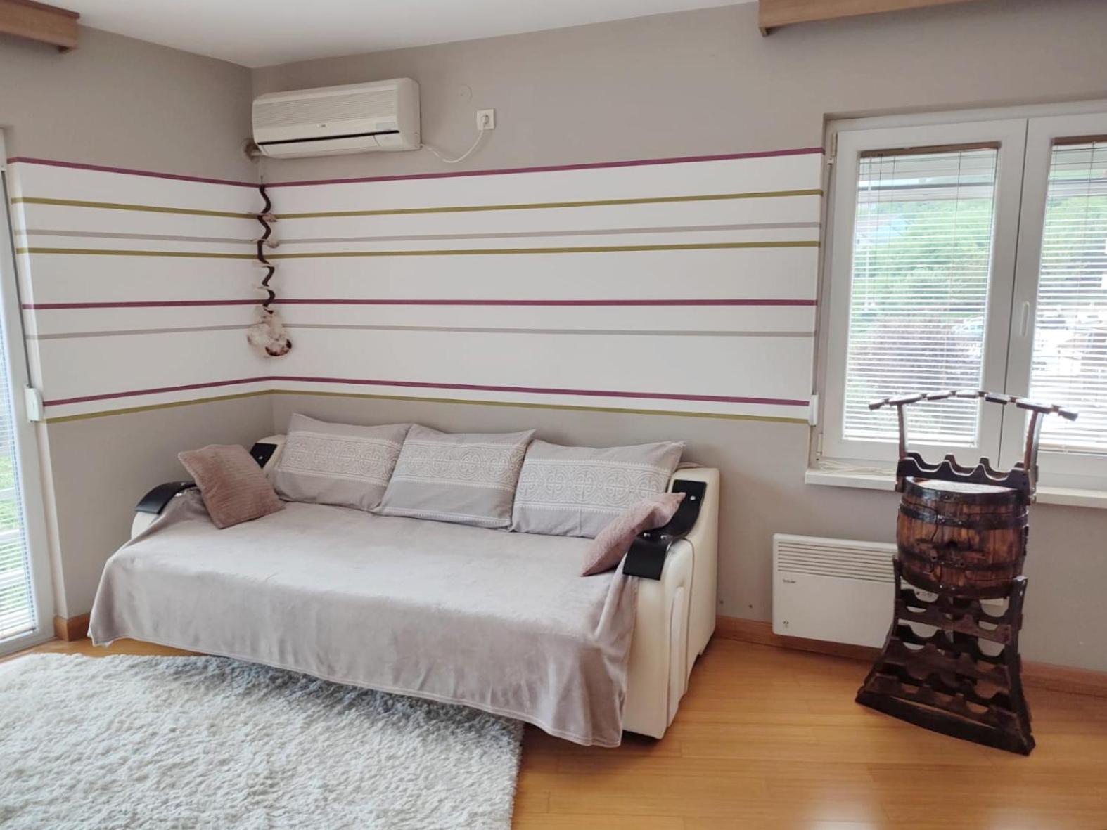 Apartman Lux Sneznik Vrnjacka Banja Exterior photo
