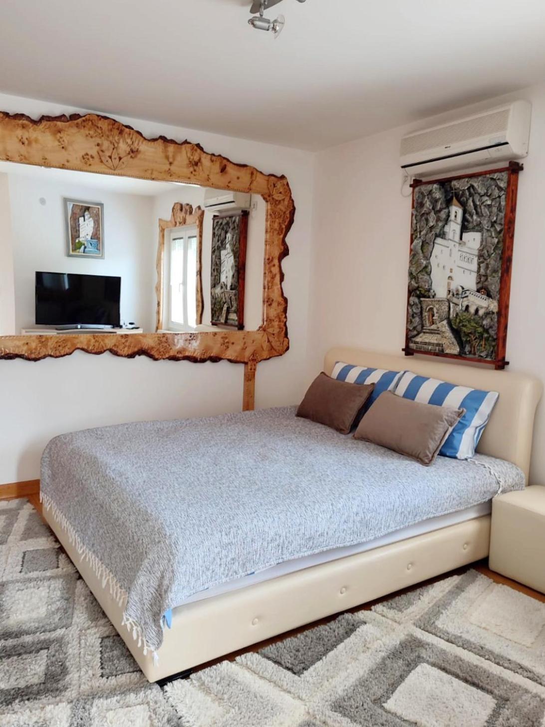 Apartman Lux Sneznik Vrnjacka Banja Exterior photo
